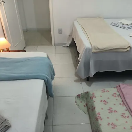 Amplo Apartamento em Copacabana no Posto 5 Até 8 Hóspedes Sem Taxa de Limpeza-3