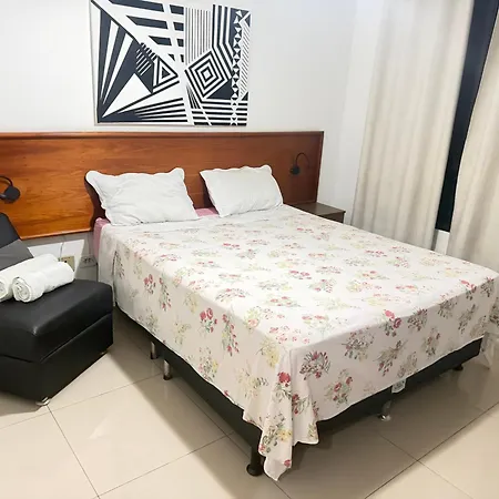Suite ao lado da praia de Copacabana com piscina-3
