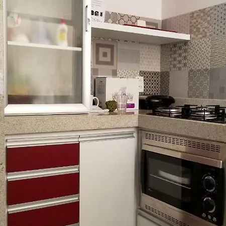 Apartamento em Copacabana - Rua Bolívar - 2 Quartos - Excelente Localização-3