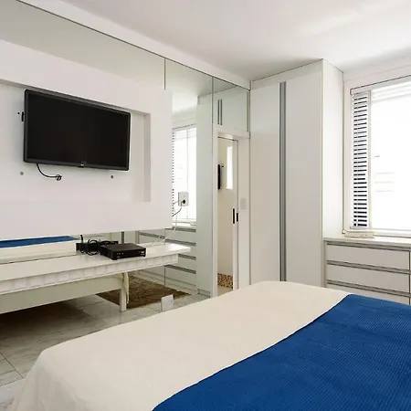 3 Quartos A 200M Da Praia De Ipanema | Vp 220/801-2