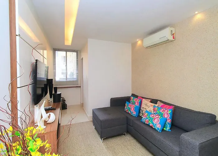 Reformado e moderno 2 quartos em Copacabana