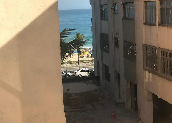 excelente apto quarto e sala Ipanema posto 9