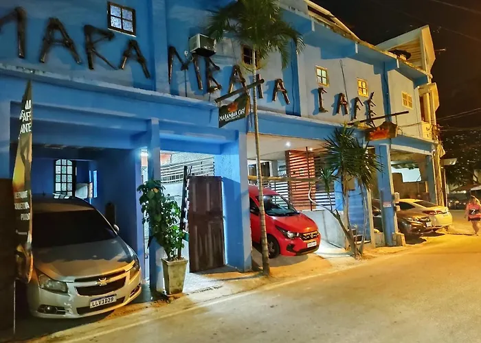 Pousada Marambaia Café - Praiana, econômica, Com café da manhã, piscina e hidromassagem ao ar livre - Frente para o mar Rio de Janeiro, Brasil