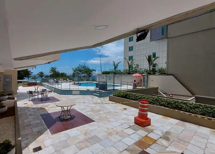 Flat na praia da Barra da Tijuca