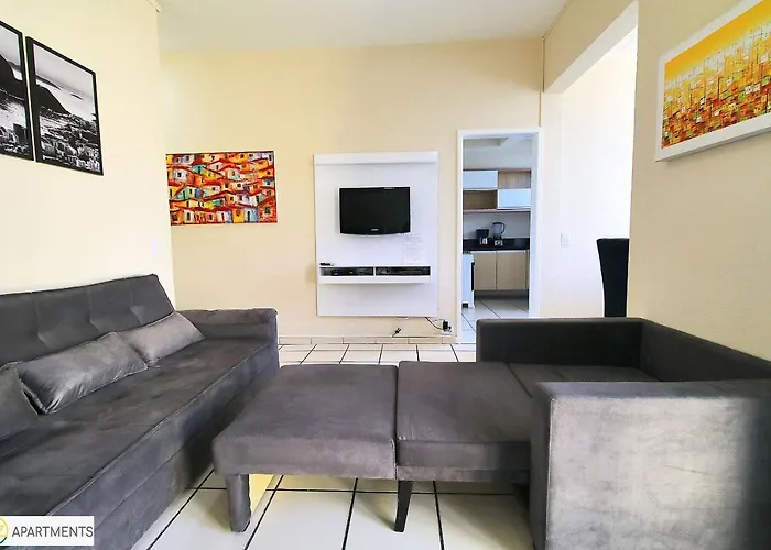 Cobertura 2 qtos com terraço a uma quadra da praia