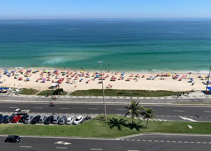 Apart hotel em frente à praia da Barra da Tijuca, vista total para o mar