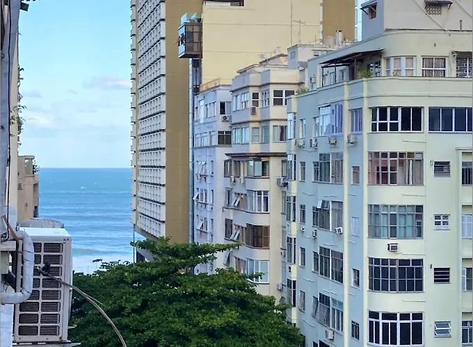 Cosy In The Heart Of Copacabana
