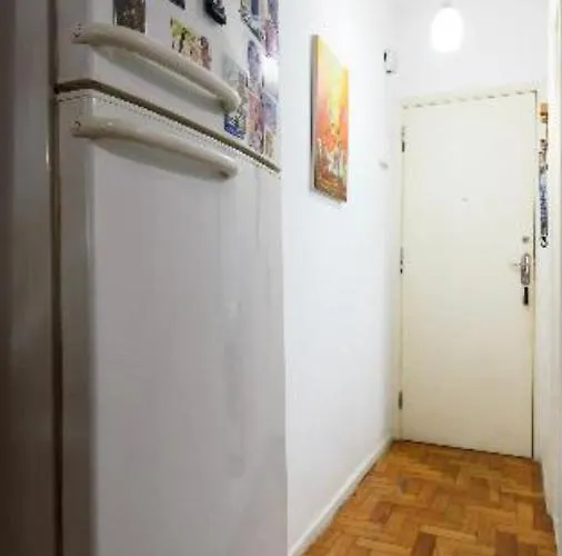 Felipe de Oliveira Apartment