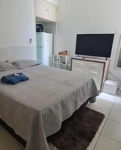 Quarto e sala em Copacabana