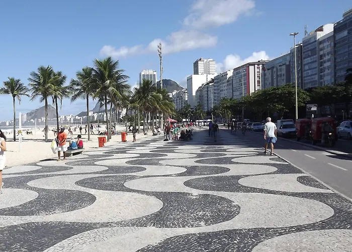 Copacabana Quadra da Praia - Ap 503 e 703