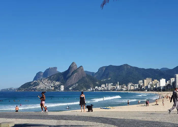 Perto Do Mar, Perto De Tudo