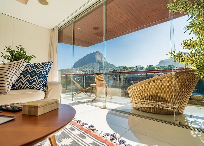 Unbelievable Ph, Leblon! Amazing View And Privacy!