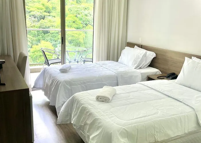 Suite Master No Condominio Via Premiere