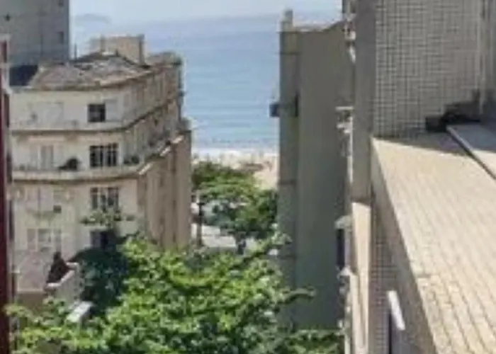 SCR-Copacabana 3 QTS 3 Banheiros a 50m da Praia para ate 6 pessoas