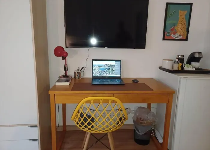 Studio na quadra da praia