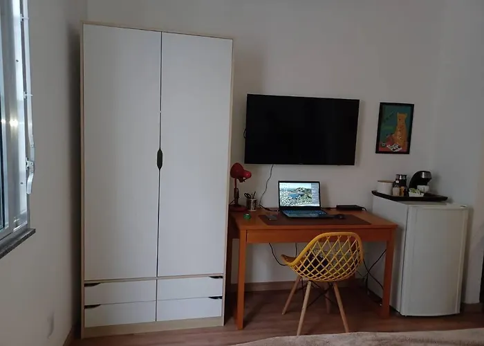 Studio na quadra da praia