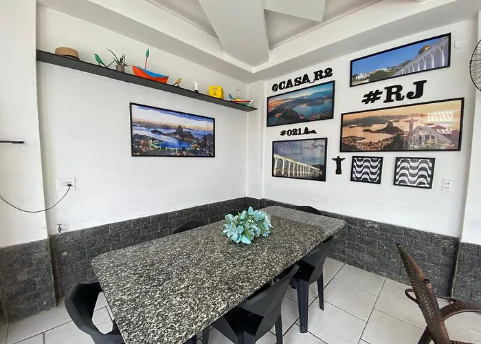 Casa R2, com piscina a 04 Km do Parque Olímpico Vila Rio de Janeiro, Brasil
