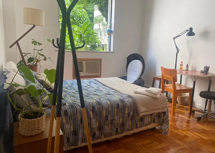 Quarto simpático em Botafogo próx ao metrô