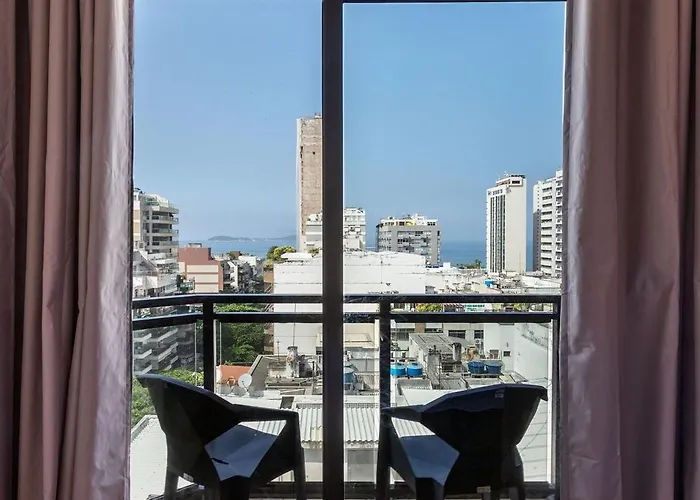 (902-B) Studio com Vista Mar e Comodidades