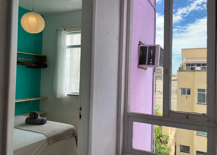 Apartamento charmoso Glória, rua do metrô