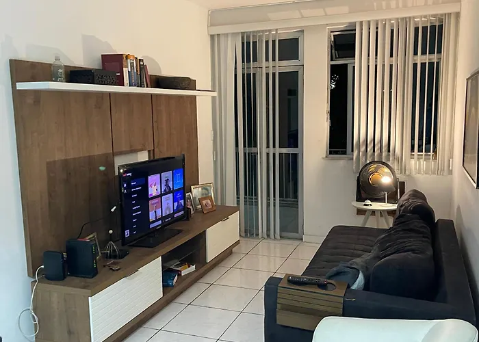 Aconchegante quarto cama de casal em apartamento 101