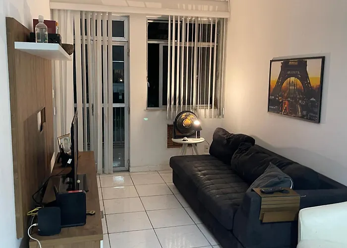 Aconchegante quarto cama de casal em apartamento 101