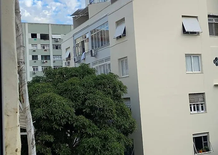 Excelente Em Copacabana, Muito Bem Localizado!