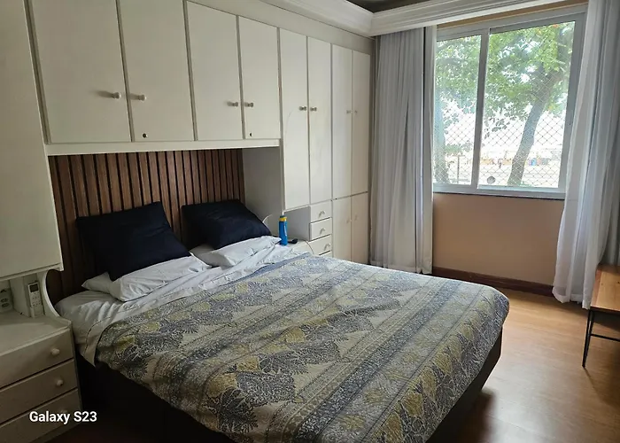 Leme de frente para o mar na Quadra Gourmet da Atlântica