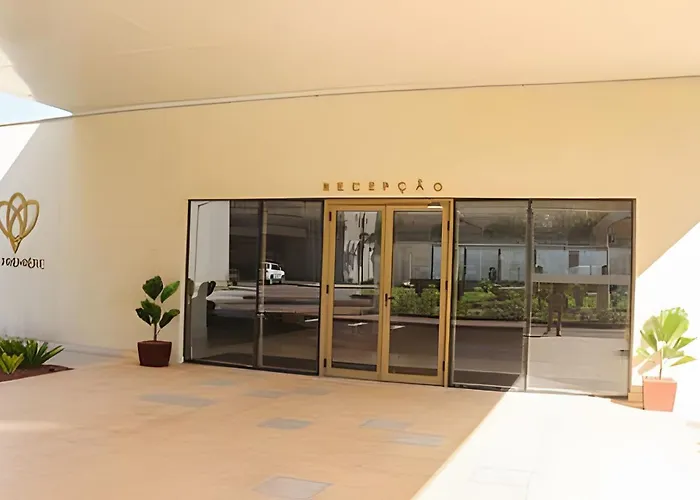 FLAT VPM - Cozinha, Varanda, Ar Cond, Estacionamento, Cama Queen, Vista Incrível, 400mb Wi-fi, TV Smart, Serviços de Streaming, Ducha Forte, Próximo a Barra da Tijuca e Recreio, 10min de carro da Praia