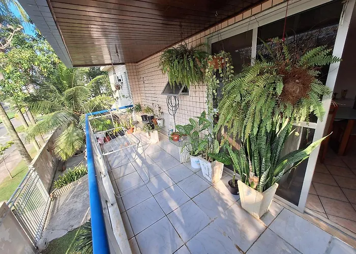 Quarto em Apto confortável 10 min da praia do Recreio RJ