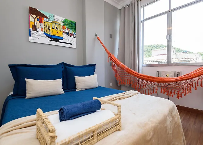 Apartamento A 100M Da Praia | Nsc 115/1403