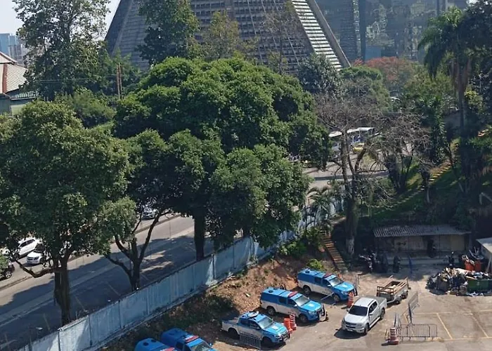 Apto no coração da Lapa com ar!