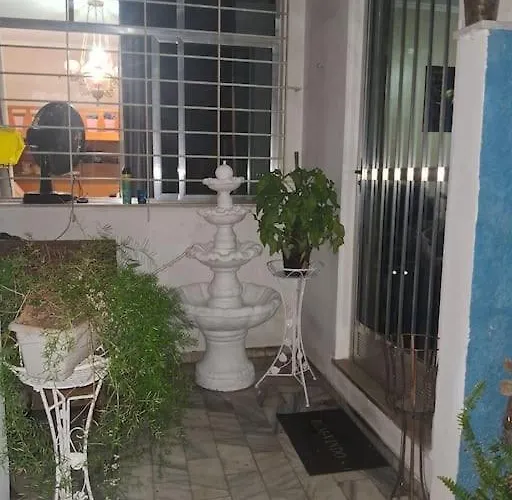 Casa 2 quartos Centro Bangu