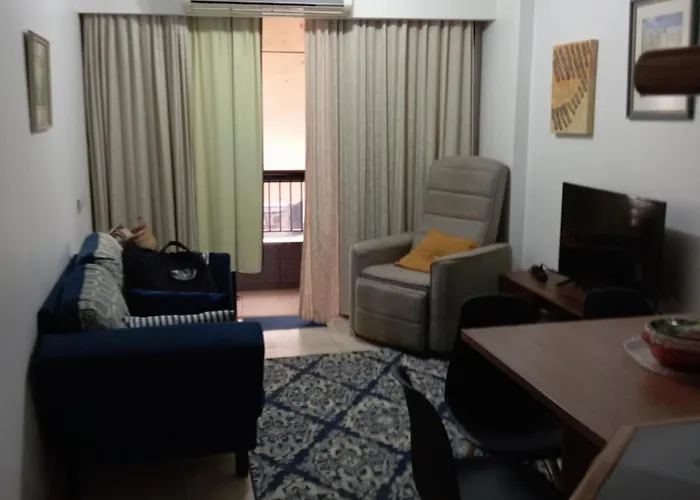 Residencial com Serviço