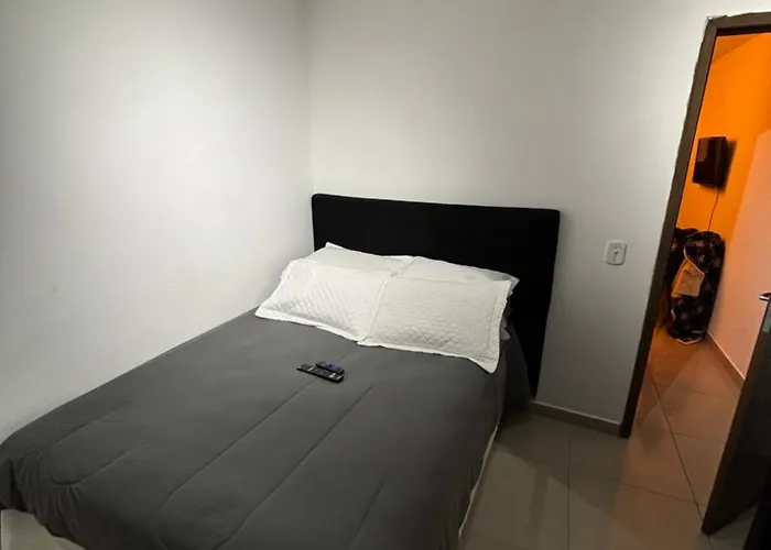 Apartamento À 200 Metros Da Praia