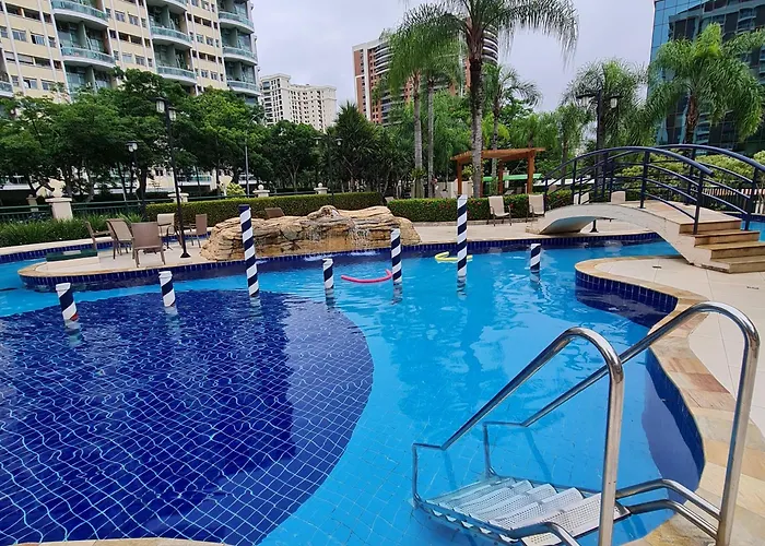 Barra Premium-Flat 1203-3 Piscina, Academia, Praia até 4 hóspedes