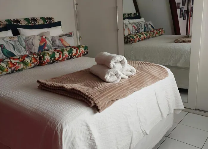 Ipanema Posto8 1quarto e 1mesanino FLAT40m2 rua Hotel Fasano