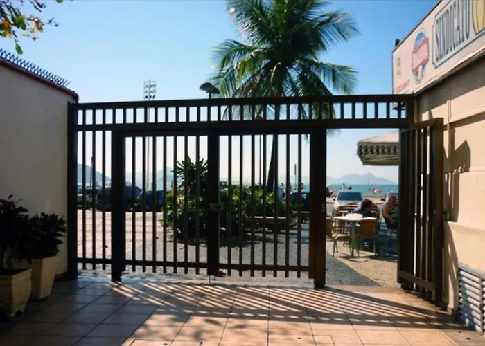 Apartamento em copacabana PÉ NA AREIA