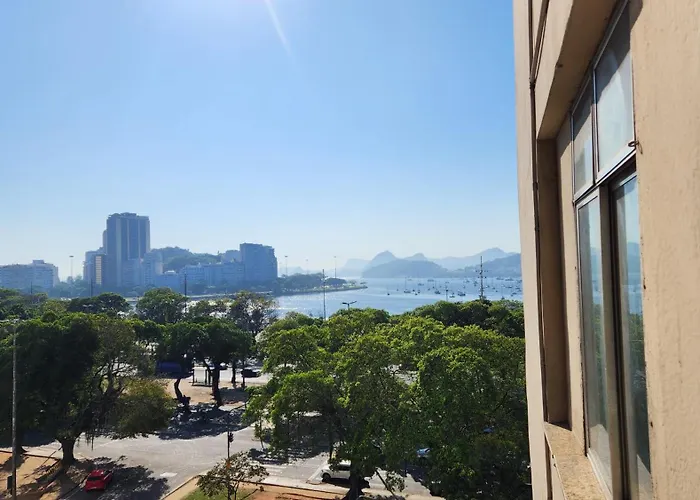 Em frente à praia - conforto, localização e vista