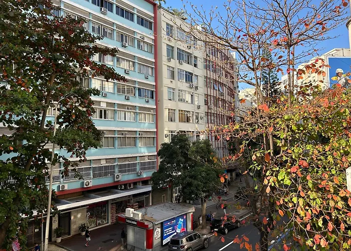 Ipanema A Poucos Passos Da Praia