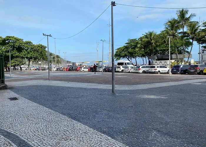 A poucos passos do mar