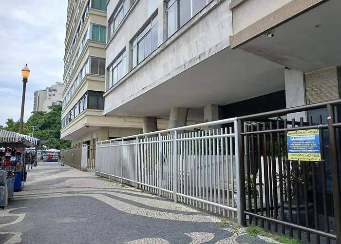 Beachfront Room With Double Bed And Ac In A Shared Apartment