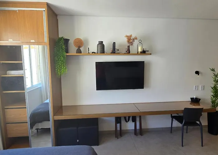 Studio moderno, aconchegante e bem localizado