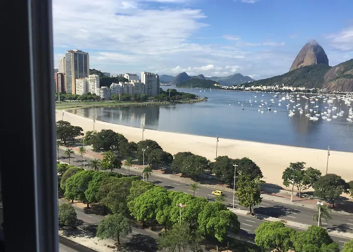 lazer ou a trabalho fique em Botafogo em frente à Praia e ao Pao de Acúcar