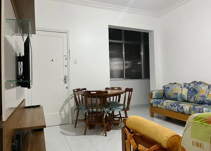 Apartamento frente à Praia de Copacabana