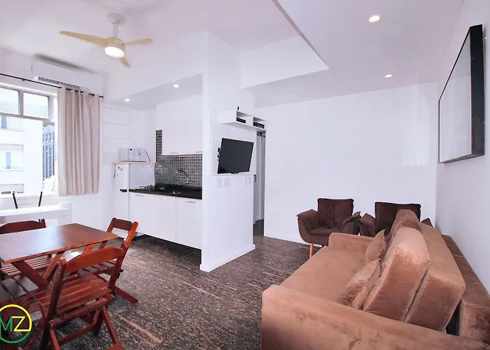 Sala quarto c/ 2 banheiros para 4 pessoas