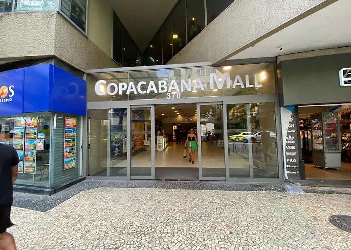 Lindo e luxuoso apto no coração de Copacabana