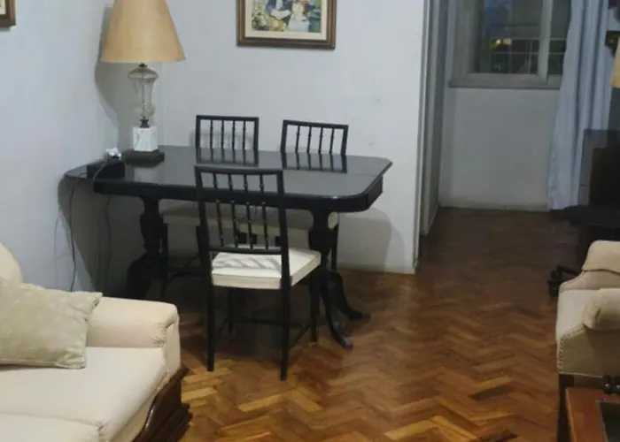 Apt no coração de Copacabana