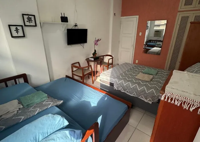 Esquina da Praia, 2 minutos da Praia de Copacabana Posto 02