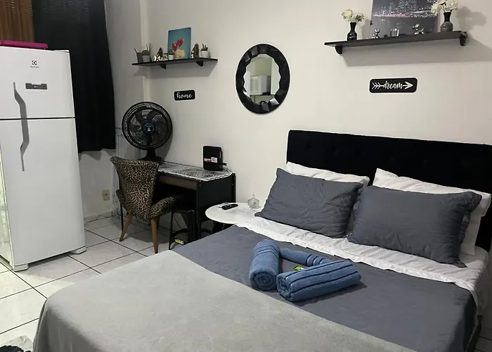 quitinete mobiliado para 2 pessoas